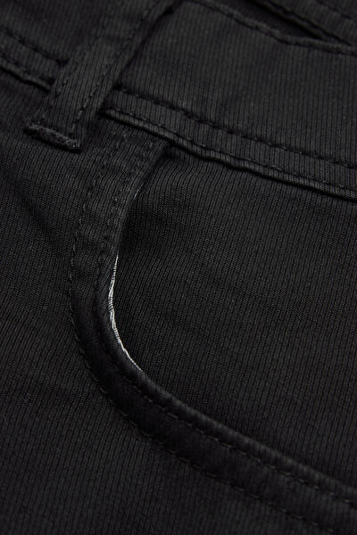 SİYAH BORU PAÇA SPOR PANTOLON 4