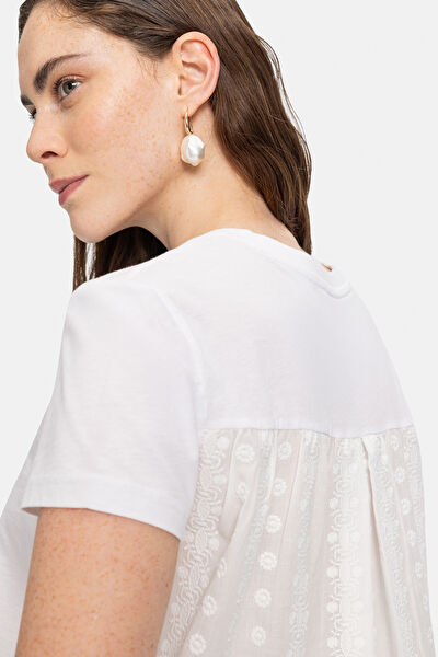 BEYAZ ARKASI GARNİ DETAYLI T-SHIRT 5
