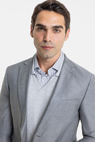 AÇIK GRİ DÜĞMELİ TAKIM ELBİSE 3