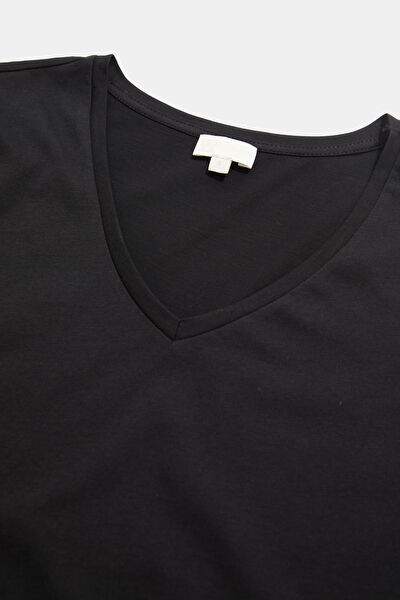SİYAH V YAKA TSHIRT 3