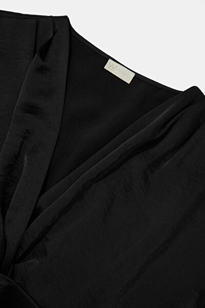 SİYAH STANDART KALIP POLYESTER BLUZ 7