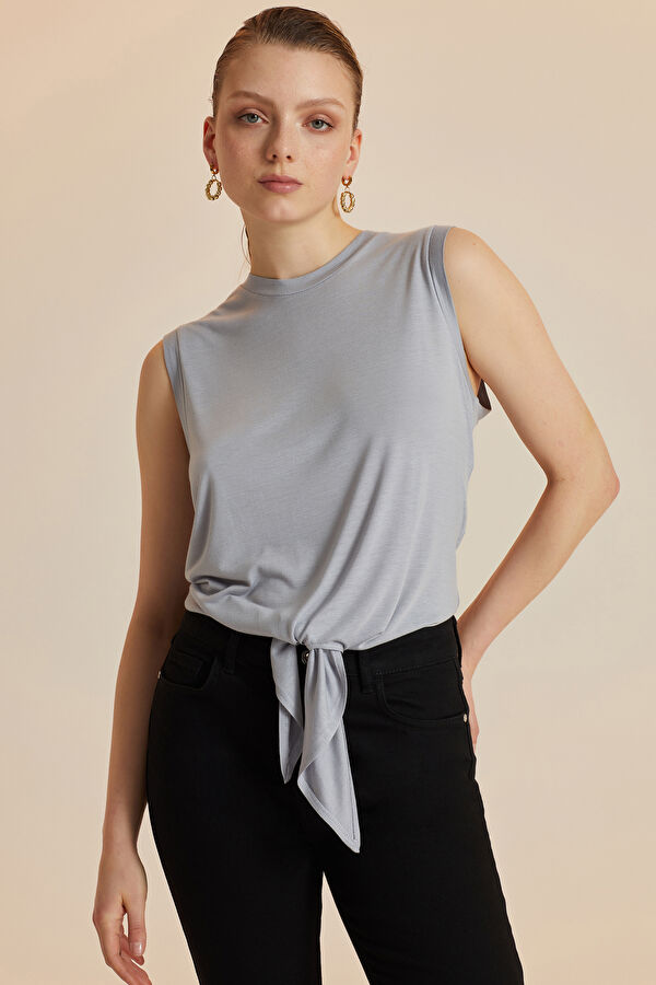 GRİ KOLSUZ T-SHIRT
