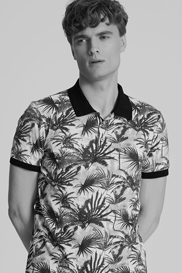 SİYAH DESENLİ POLO YAKA T-SHIRT