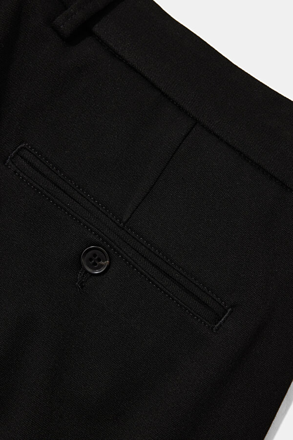 SİYAH BORU PAÇA CASUAL SPOR PANTOLON 4