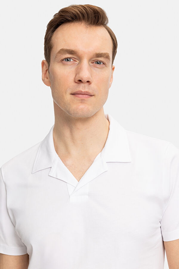 BEYAZ POLO YAKA T-SHIRT 2