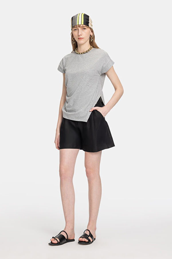 GRİ MELANJ ASİMETRİK DETAYLI TSHIRT