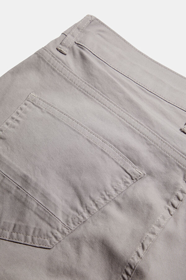 GRİ BORU PAÇA SPOR PANTOLON 4