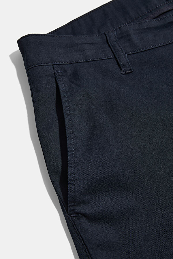 LACİVERT BORU PAÇA SPOR PANTOLON 4