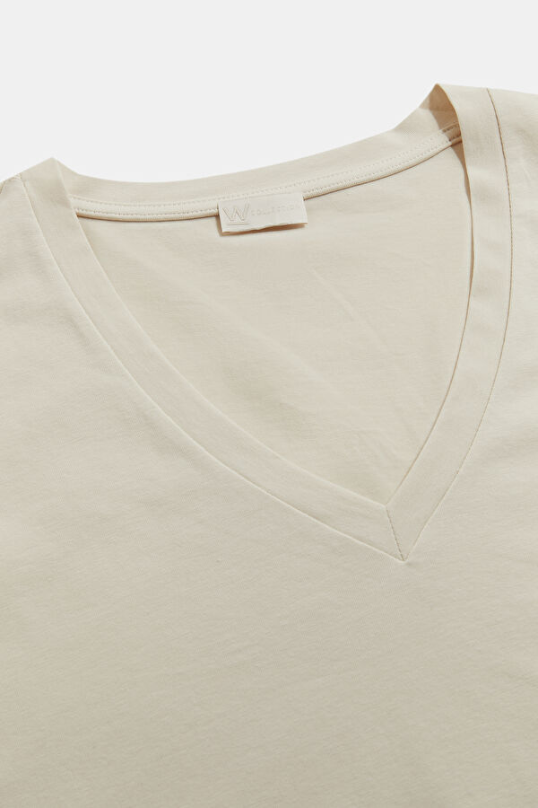 BEJ V YAKA TSHIRT 3