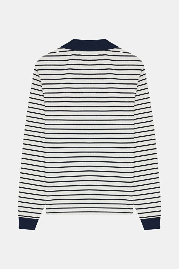 BEYAZ POLO YAKA UZUN KOLLU SWEATSHİRT 2