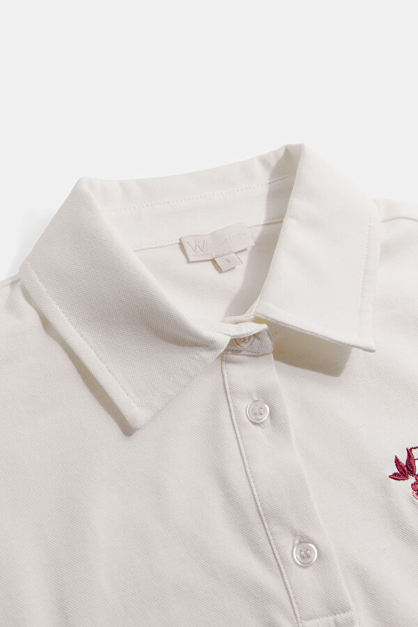 ÇİÇEK NAKIŞLI POLO YAKA TSHIRT 3