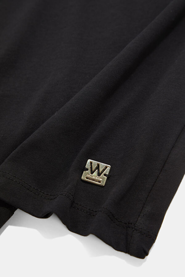 SİYAH V YAKA TSHIRT 4