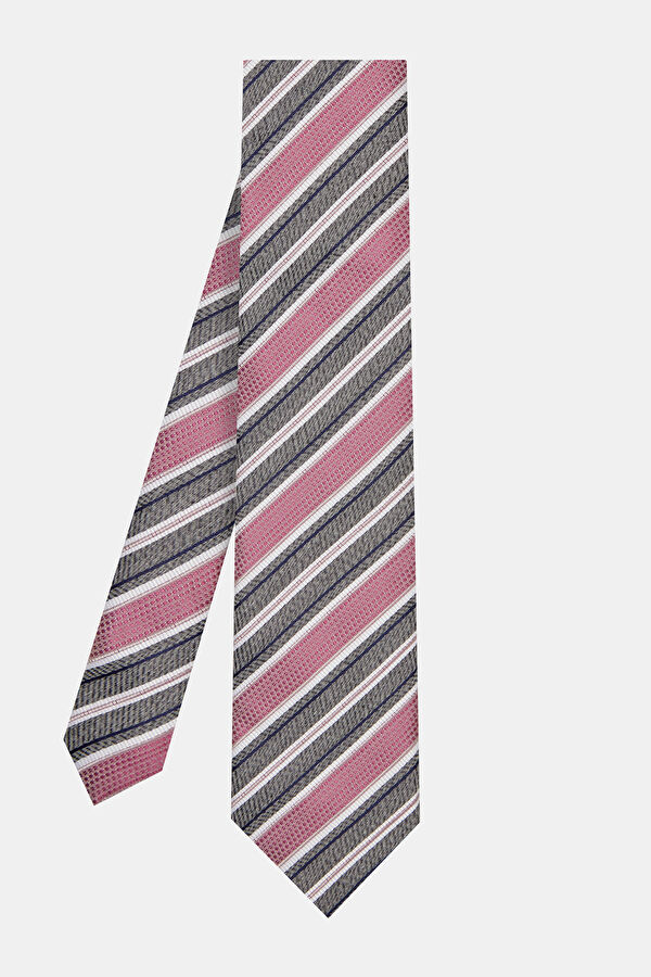 PEMBE KRAVAT