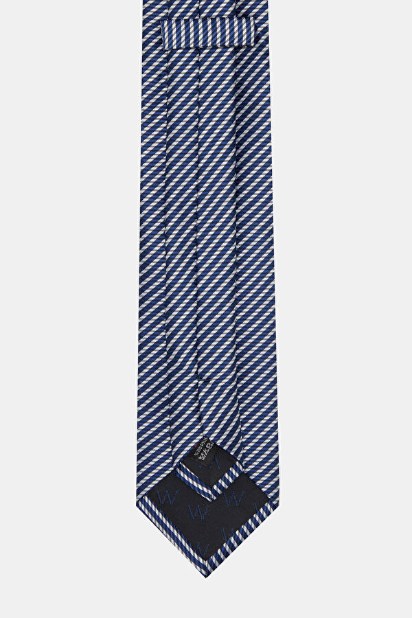 MAVİ KRAVAT 2