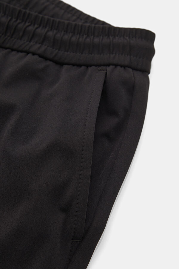 SİYAH BORU PAÇA JOGGER SPOR PANTOLON 4