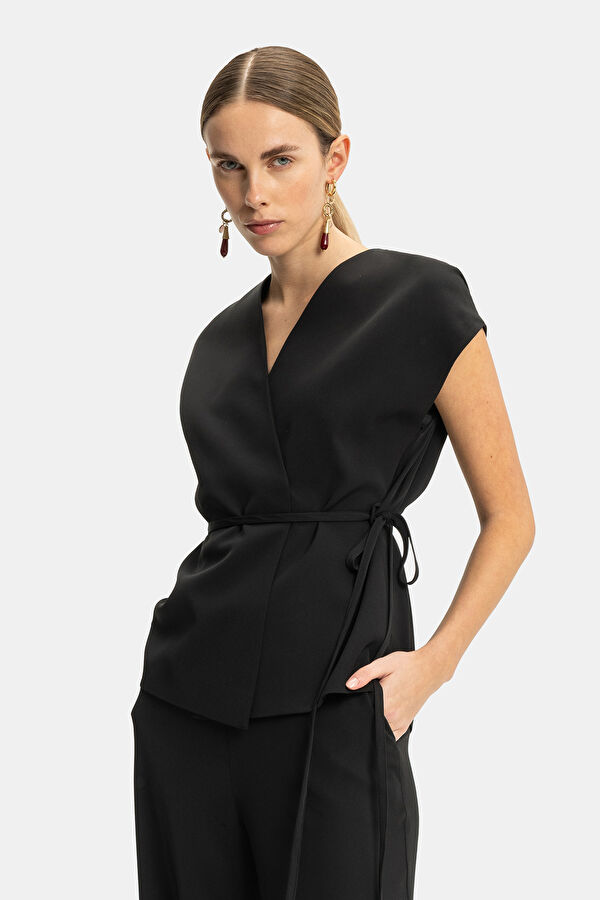 SİYAH STANDART KALIP POLYESTER BLUZ