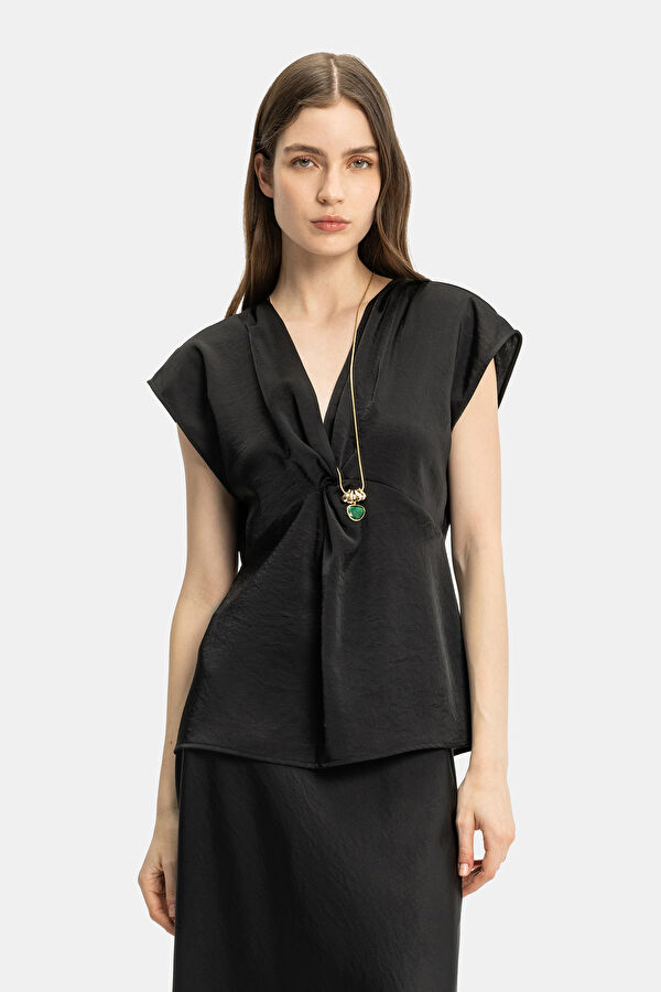 SİYAH STANDART KALIP POLYESTER BLUZ