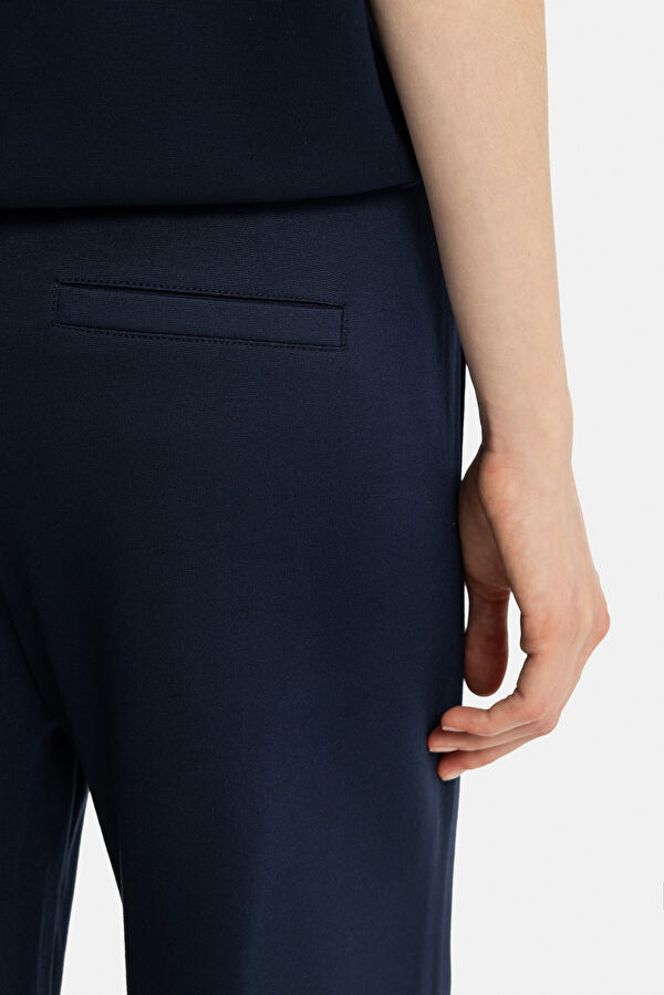 LACİVERT POLO YAKA SWEATSHIRT 3